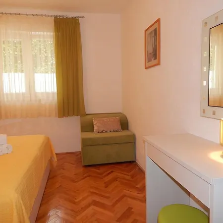 Apartment Nedjeljka Razanj