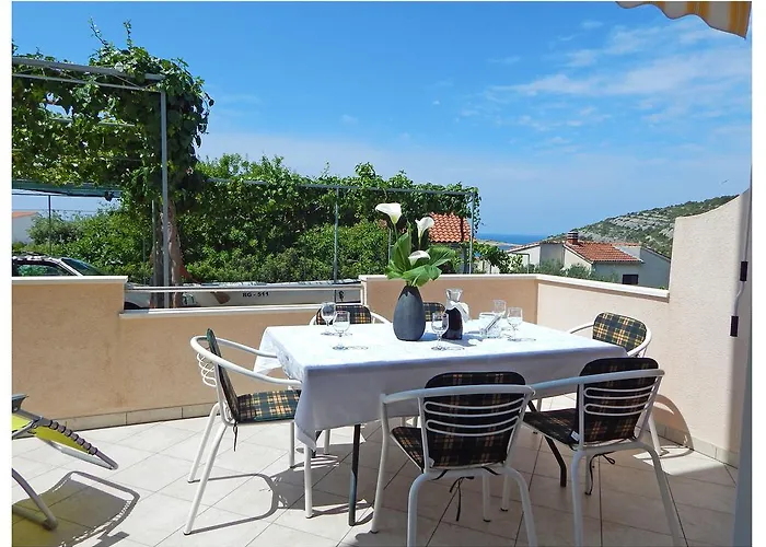 Nedjeljka Lejlighed Ražanj